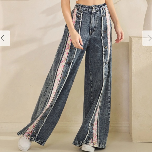 Oli and Hali “ Chrissy ” Oli & Hali Button Down Wide Leg Denim Pants 57A - Picture 3 of 8